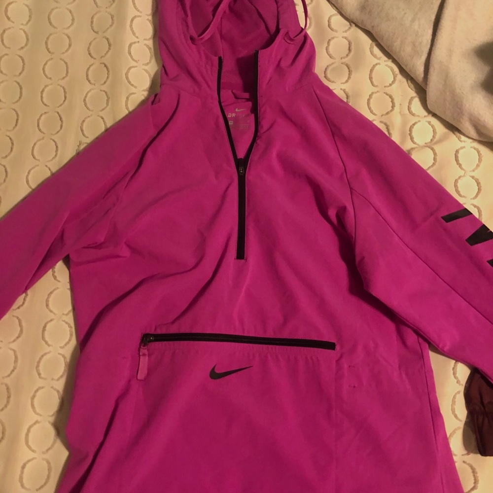 Nike Hooded Windbreaker